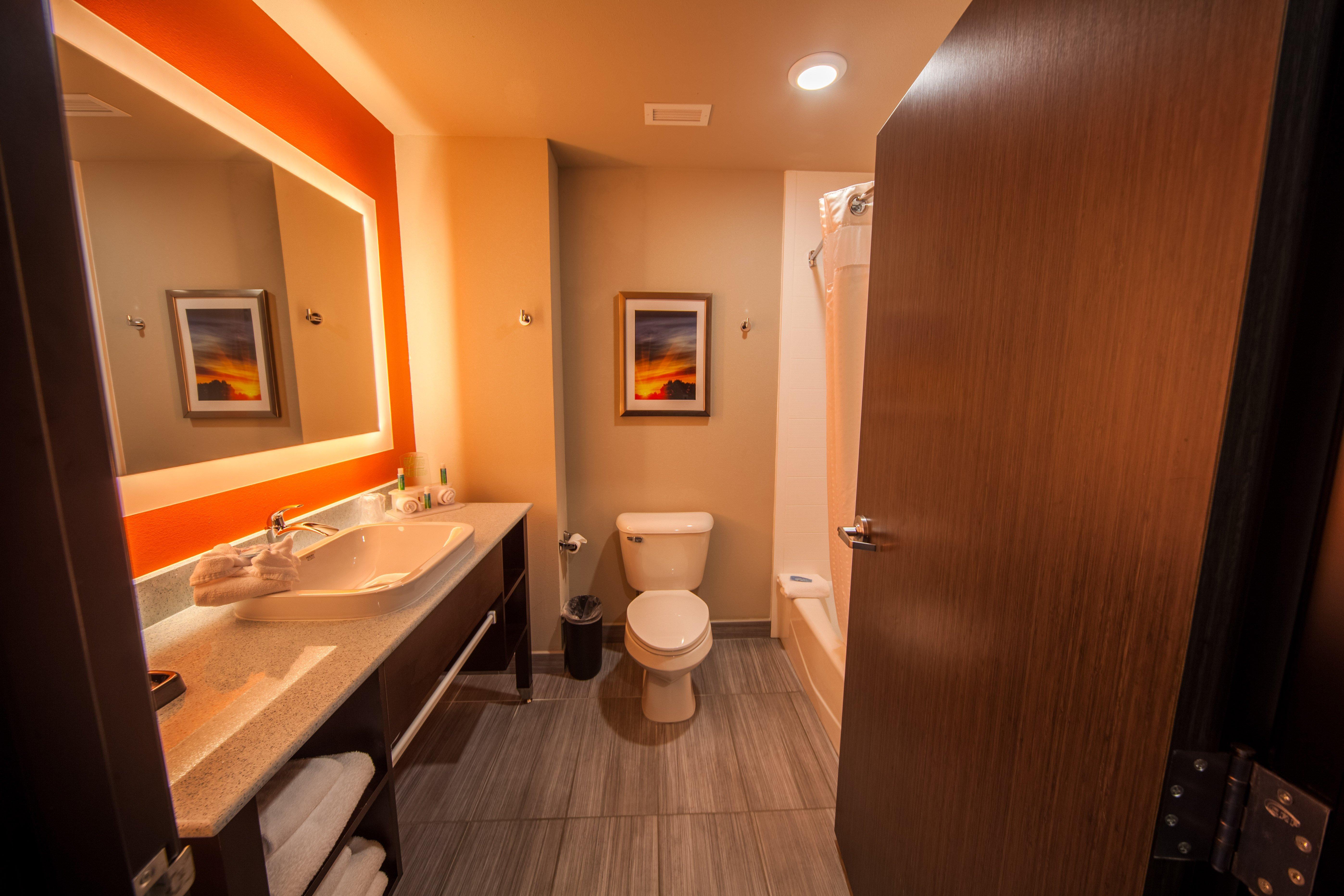 Holiday Inn Express & Suites Oklahoma City Southeast By Ihg Eksteriør bilde