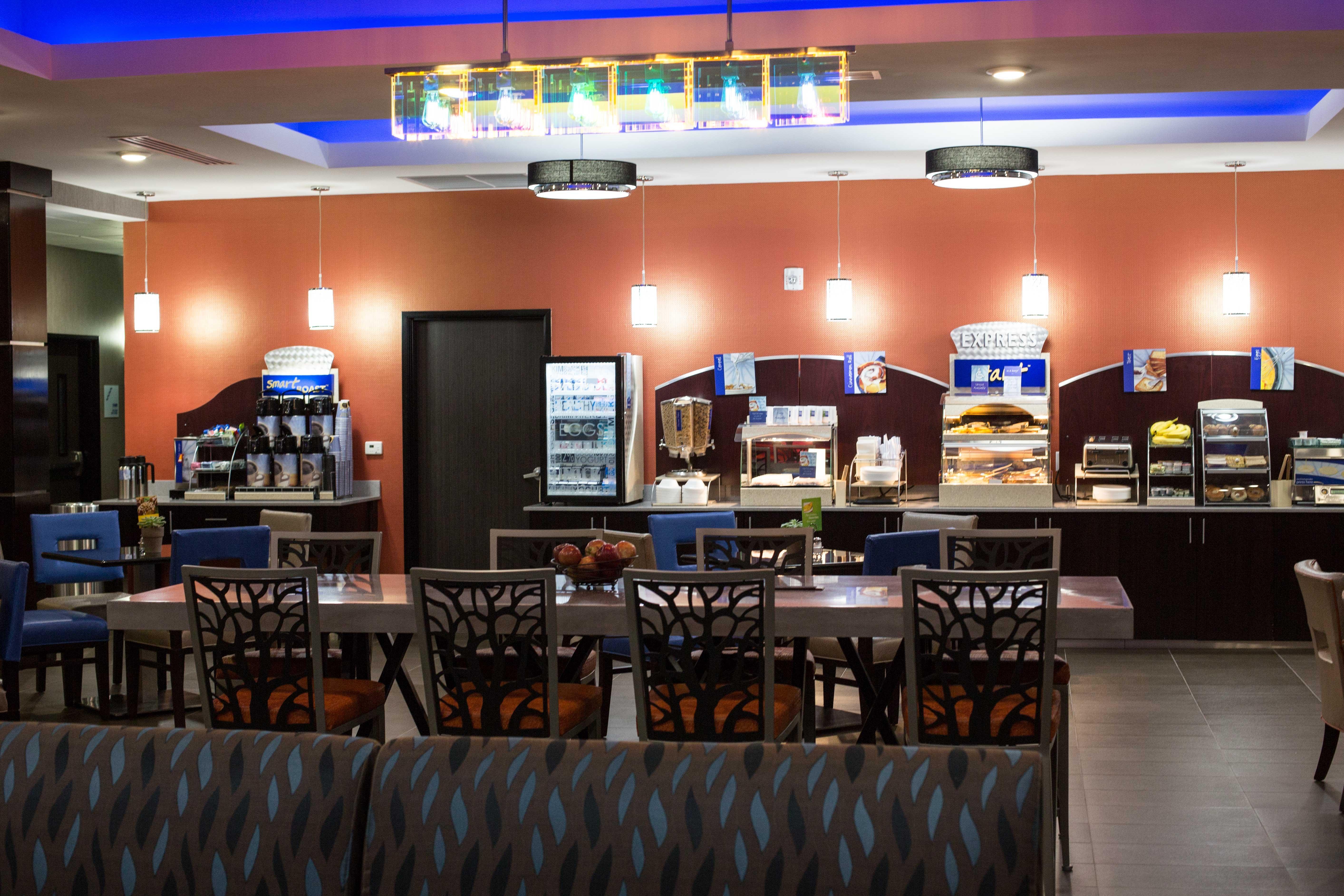 Holiday Inn Express & Suites Oklahoma City Southeast By Ihg Eksteriør bilde