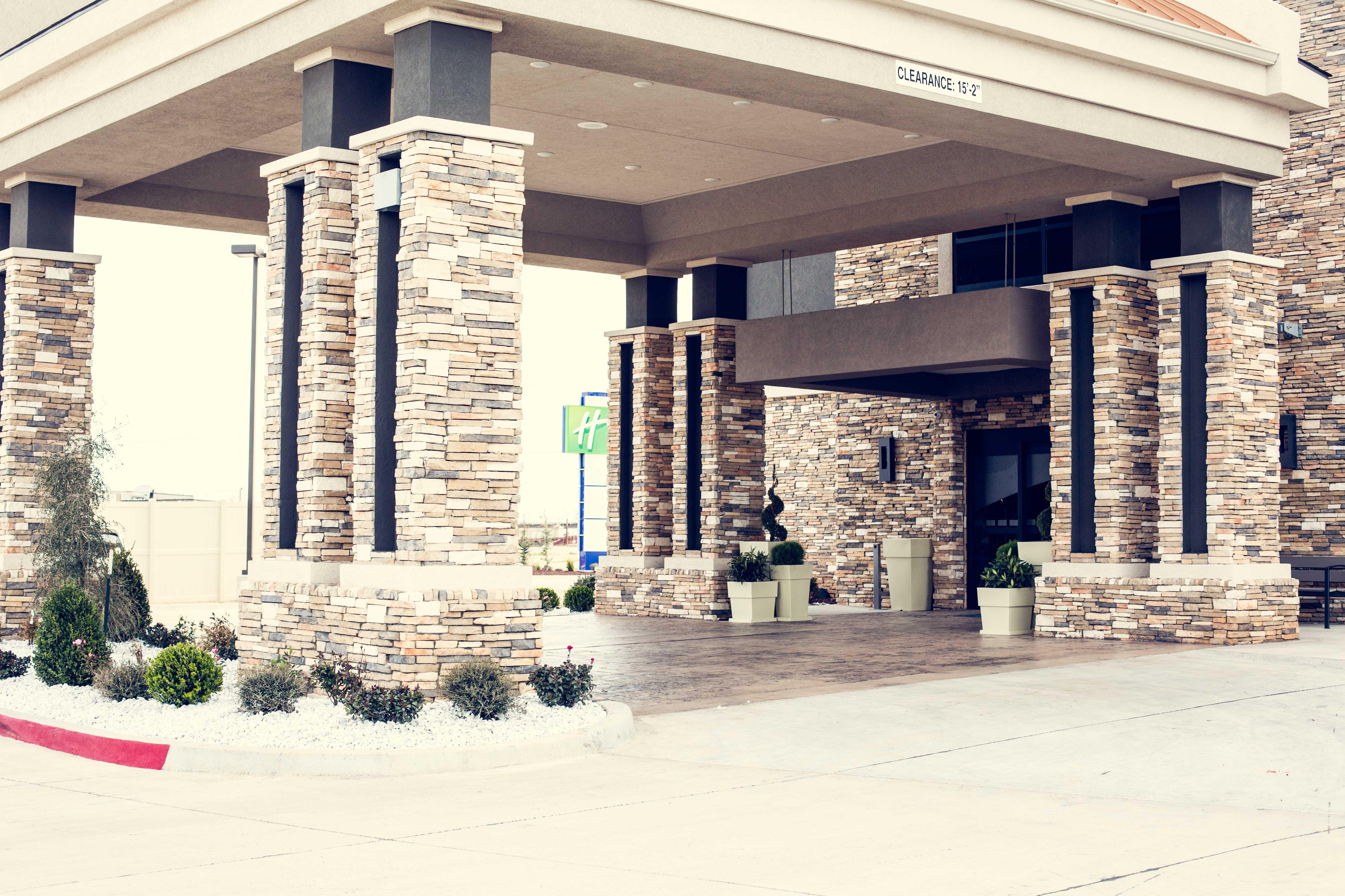 Holiday Inn Express & Suites Oklahoma City Southeast By Ihg Eksteriør bilde