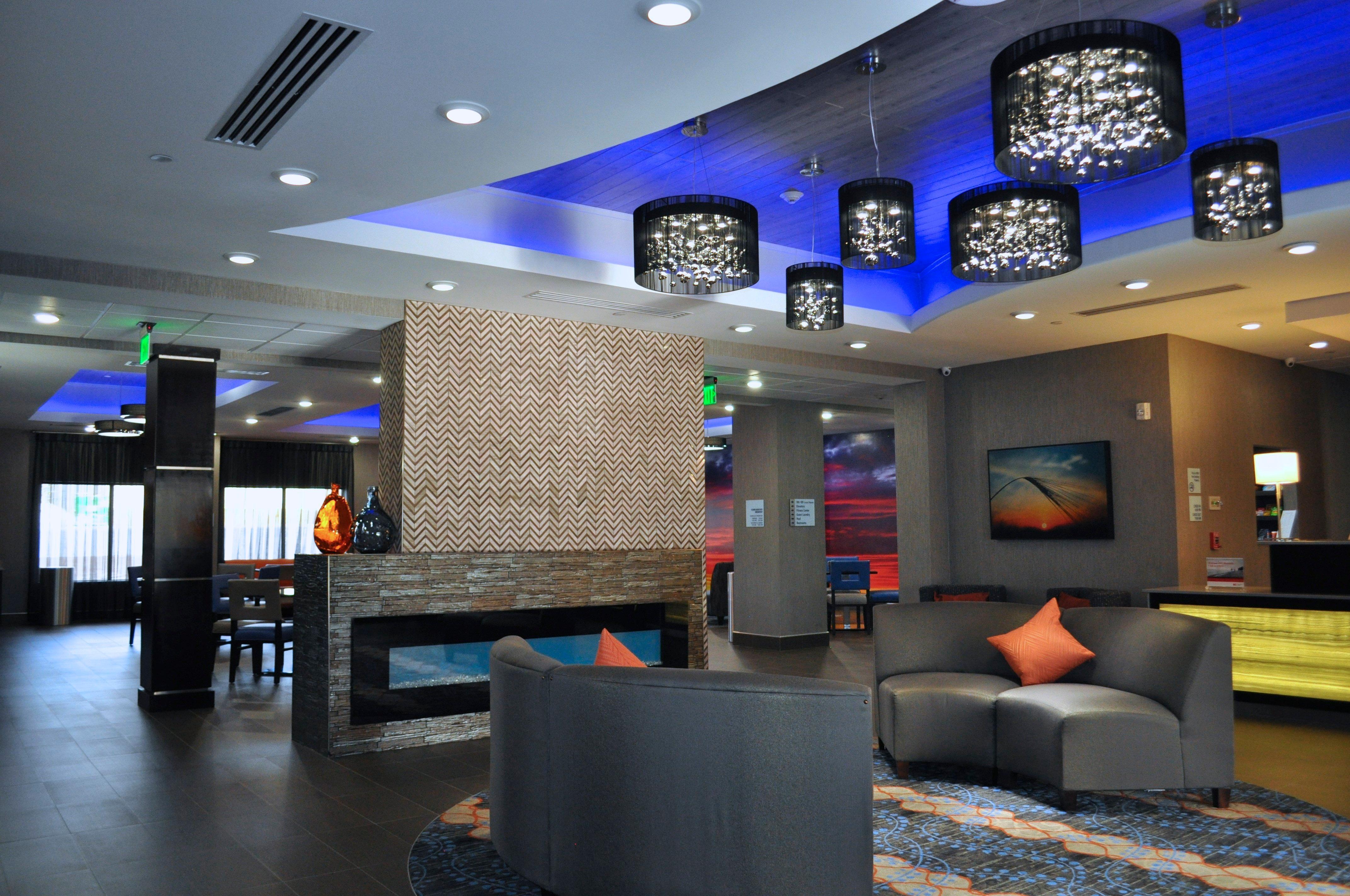 Holiday Inn Express & Suites Oklahoma City Southeast By Ihg Eksteriør bilde
